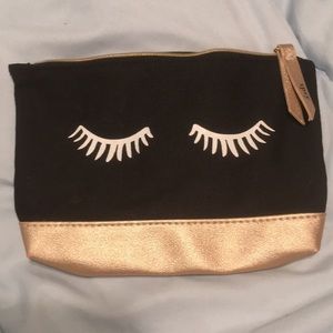 Ipsy cosmetic bag / eyelashes /blk/gold